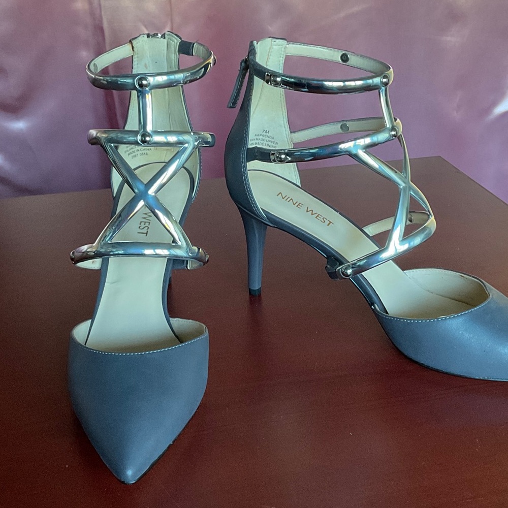 New Nine West dark grey gladiator heels size 7
